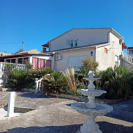 Ruza Dugi Otok Апартаменты *