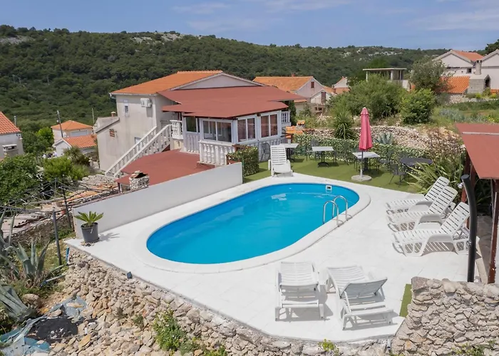 Ruza Dugi Otok * Dragove