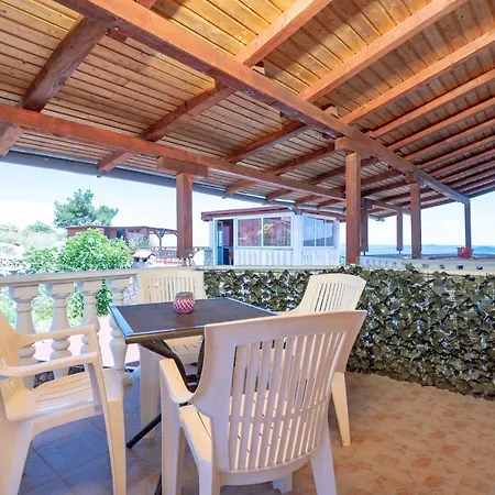 Ruza Dugi Otok 아파트 *