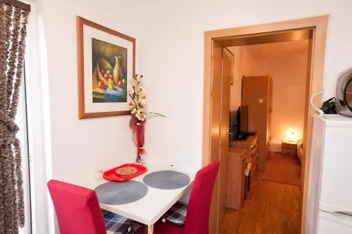 شقة Ruza Dugi Otok